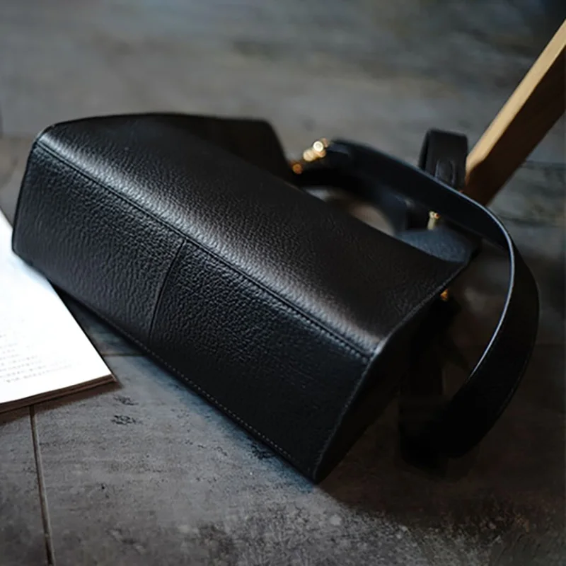 AETOO простая модная женская сумка кожаная на голову дорожный портфель одно плечо