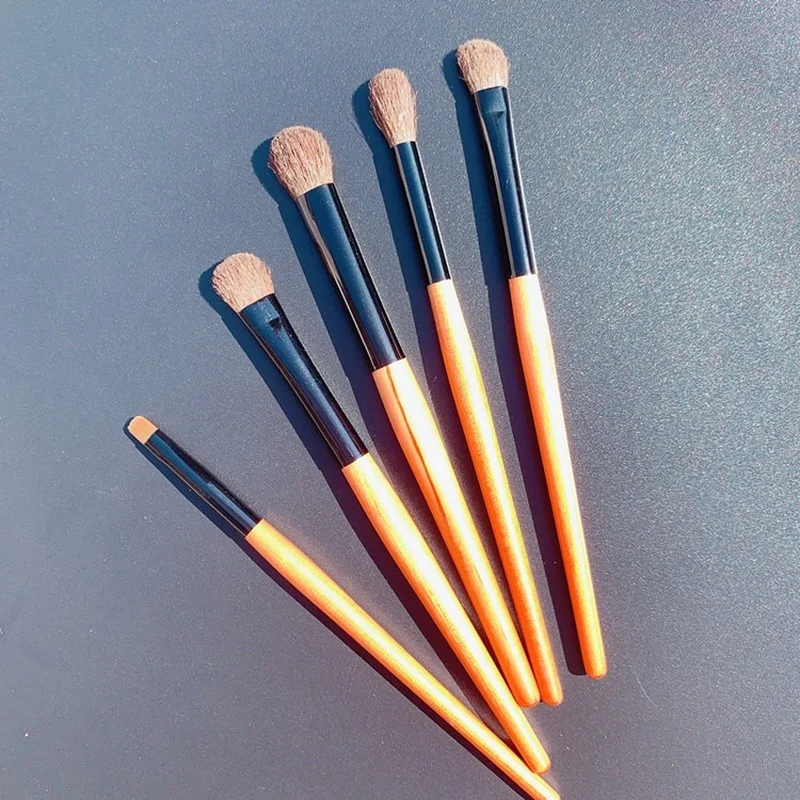 

Makeup Brush Eyeliner Brush, Eyeshadow Brush, Blending Brush, Nose Shadow Brush, Eyeliner Brush, Washed Pony Hair