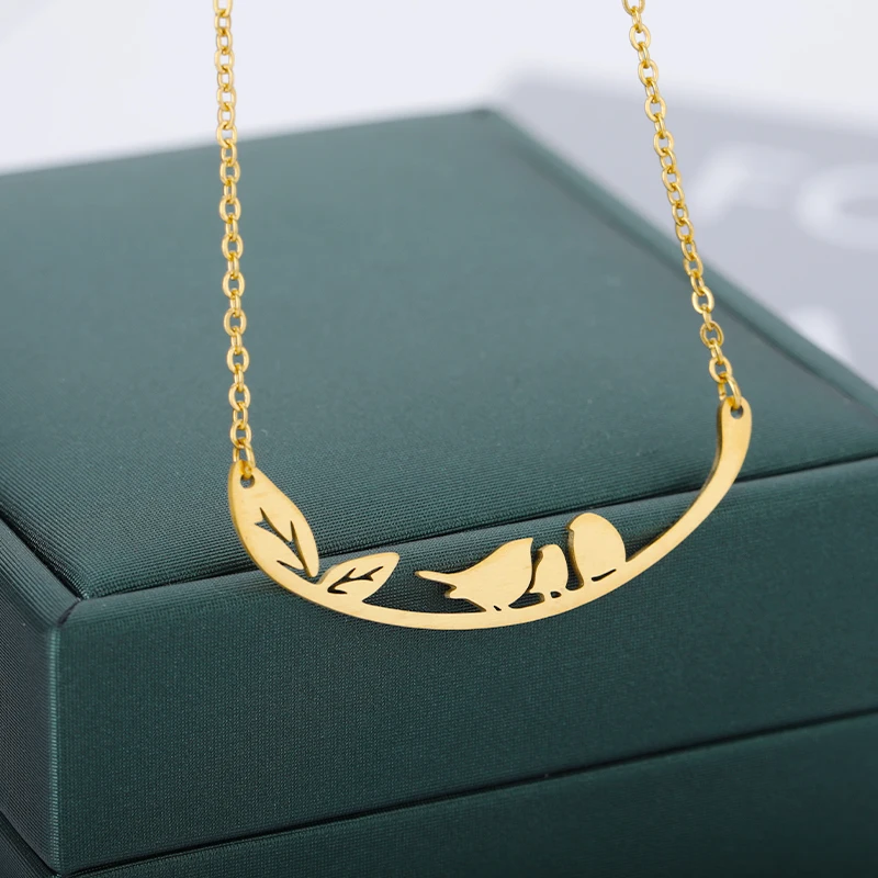 

Stainless Steel Bird Forest Snowflower Chain Neckalces For Women Men Gold Bicycle Leaves Female Neckalce Minimalist Jewelry 2021