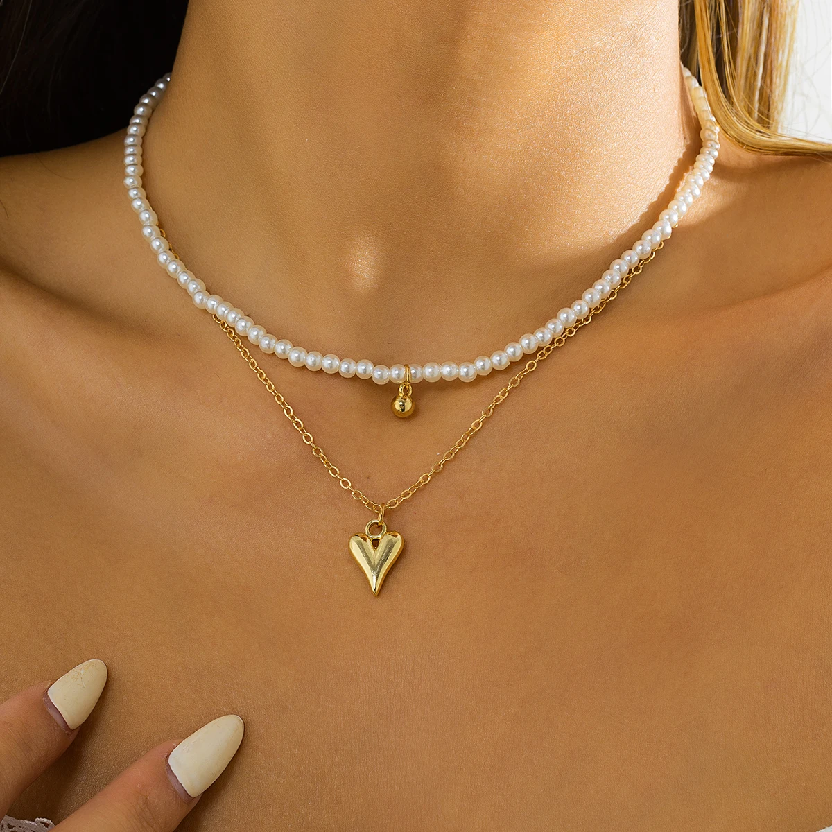 

Ingemark Vintaeg Baroque Pearl Bead Choker Necklace for Women Heart Pendant Necklace Female Wedding Party Jewelry Gift Accessory