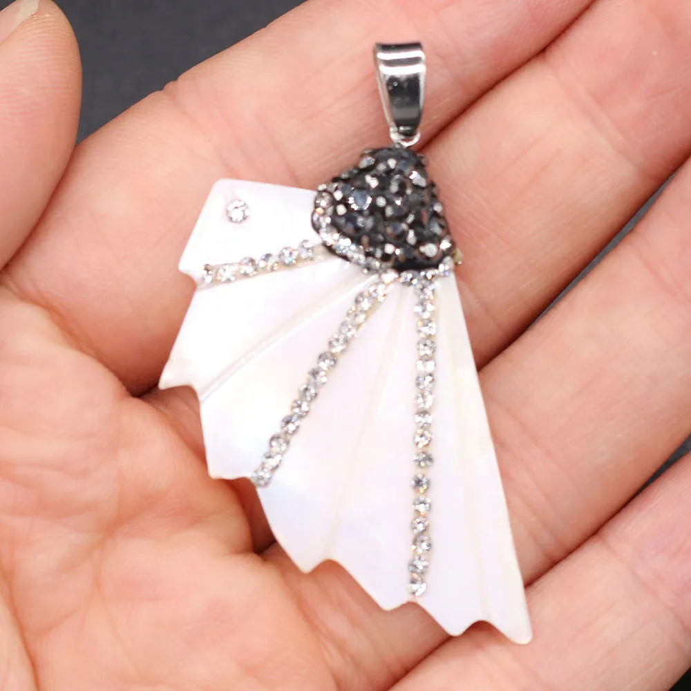 

Natural Shell Pendant Wing shape With diamond Shell Exquisite Charm for Jewelry Making DIY Necklace Earrings Accessories