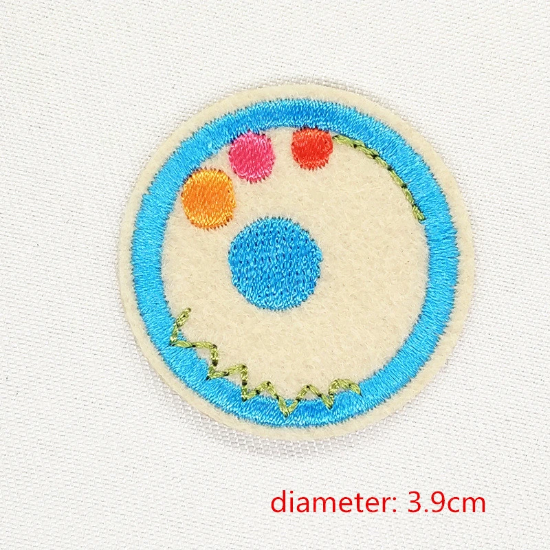 1 шт. цвета с рисунками из мультфильмов надписями английские буквы алфавита патчи