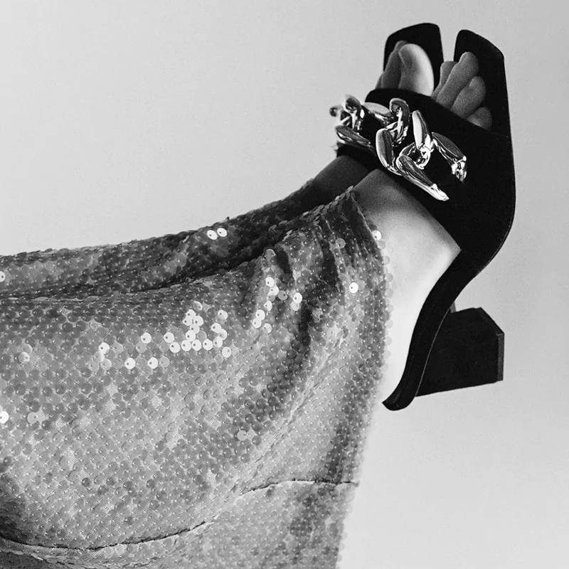 

New Fashion Metal Chain Sandals Women Square Toe High Heel Casual Shoes Women Open Toe 2021 Summer Flip Flops Beach Sandals