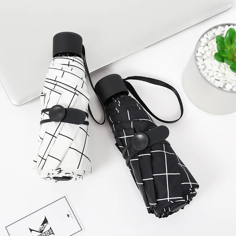 

Mini Pocket Sunscreen Ultra-light Cartoon Sunshade Black Glue Small Fresh Umbrella Lady Folding Eight Bones 50% Umbrella