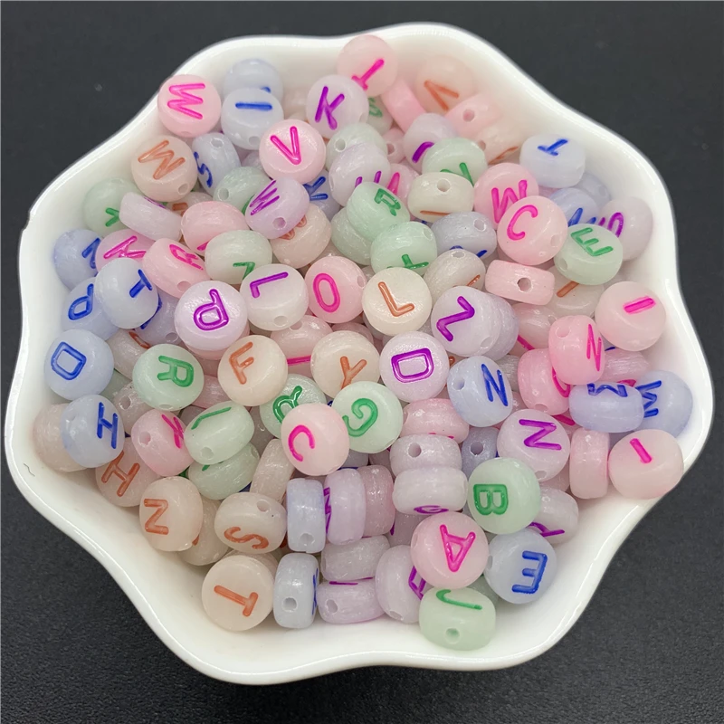 100 шт. 7 мм светящиеся бусины Смешанные акриловые разделенные аксессуары для