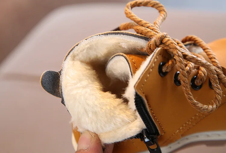 

Autumn Winter Girls Boys Snow Boots Children Warm Outdoor Plush Boots Kids Student Casual Short Martin Boots Shoes