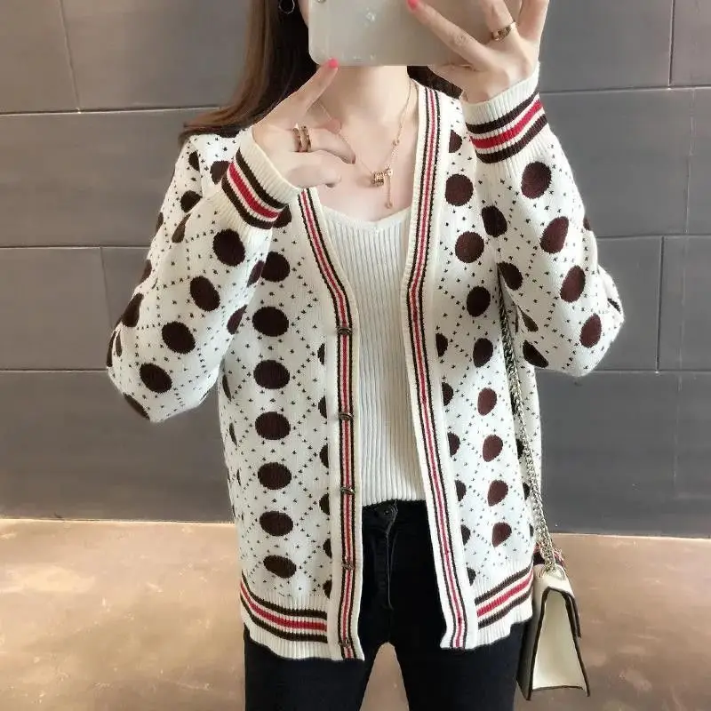 

2021 autumn new loose polka dot short knitted cardigan ladies Joker slim striped shawl coat sweater