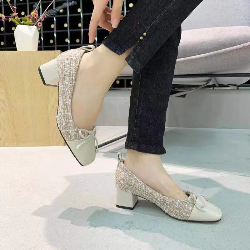 Женские туфли с круглым носком на среднем каблуке без застежки бантом бабочкой