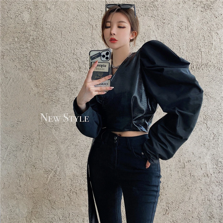 

Retro Puff Sleeve V-neck Stitching Leather Jacket Shirts Female Lace-Up Short Shirt Cropped Tops Autumn Spring Black Blouse Girl