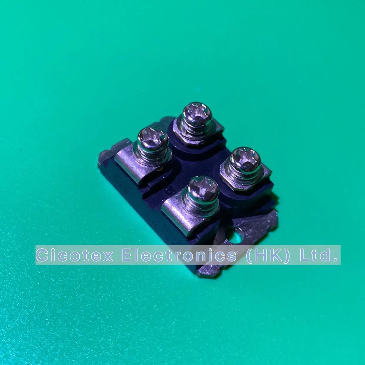 

МОП-транзистор с режимом повышения мощности E100N20 SOT227 STE100N20 в упаковке ISOTOP STE100N 20 STE100 N20 STE 100N20