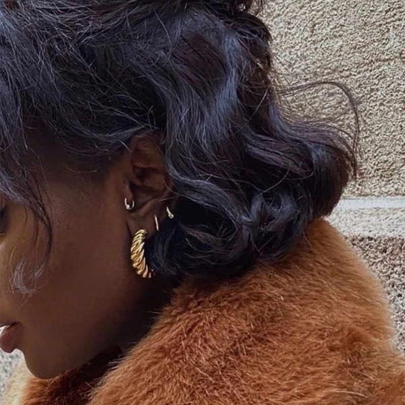 Латунь Geo твист массивные серьги гвоздики Для женщин ювелирные изделия в стиле