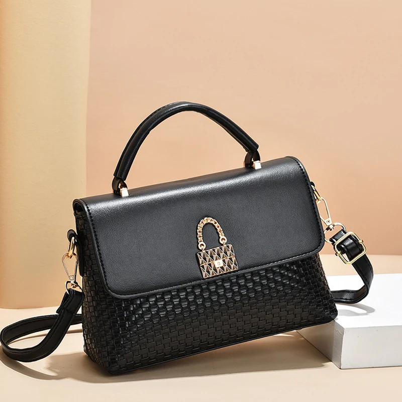

Модная Изысканная плетеная Женская сумочка из искусственной кожи, дизайнерская сумка-шоппер на плечо, однотонная женская Повседневная сум...
