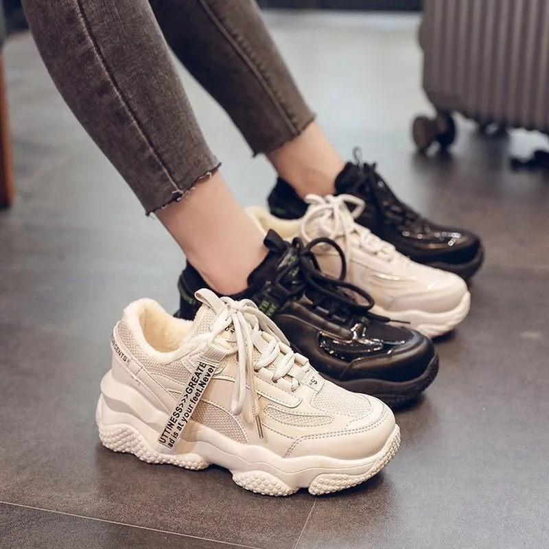 Женские кроссовки на толстой подошве теплые бархатные платформе большие размеры
