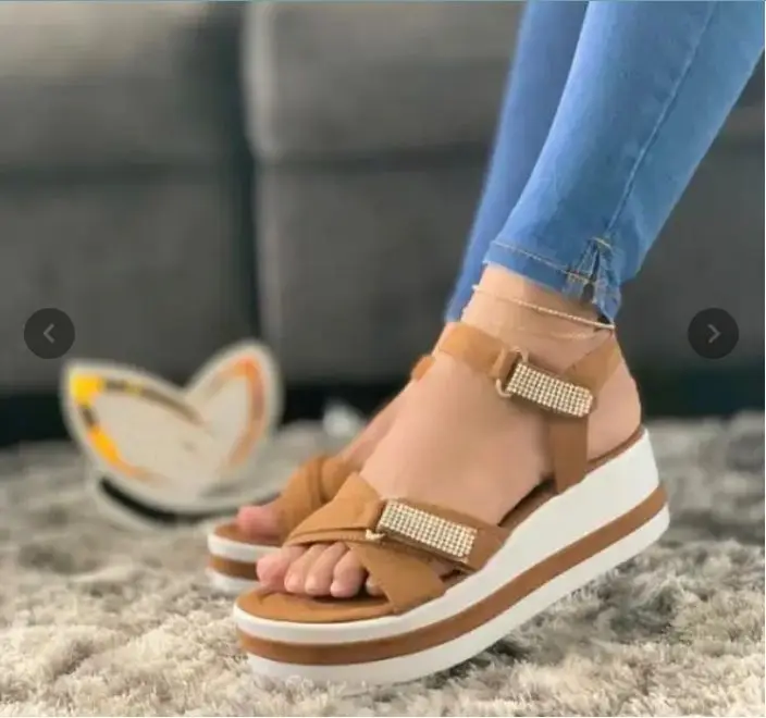 

2021 Women Fashionable and Comfortable Rhinestone Velcro Design Platform Sandals1kb143