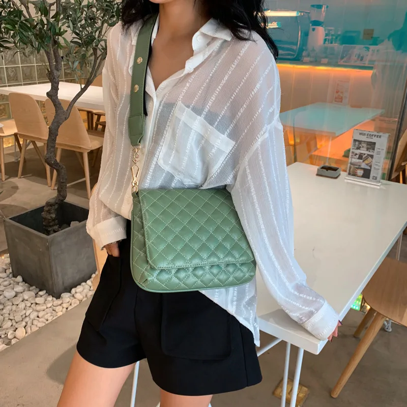 Women's bag 2021 new wave Korean version of the wild Messenger wide shoulder strap Lingge fashion | Багаж и сумки