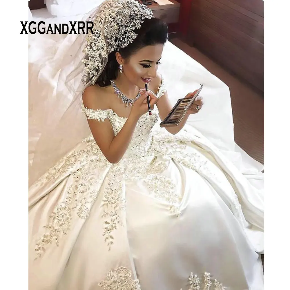 

Luxury Ball Gown Wedding Dress V Neck Off Shoulder Embroidery Lace Applique With Beading Beading Long Bridal Gown Large Size