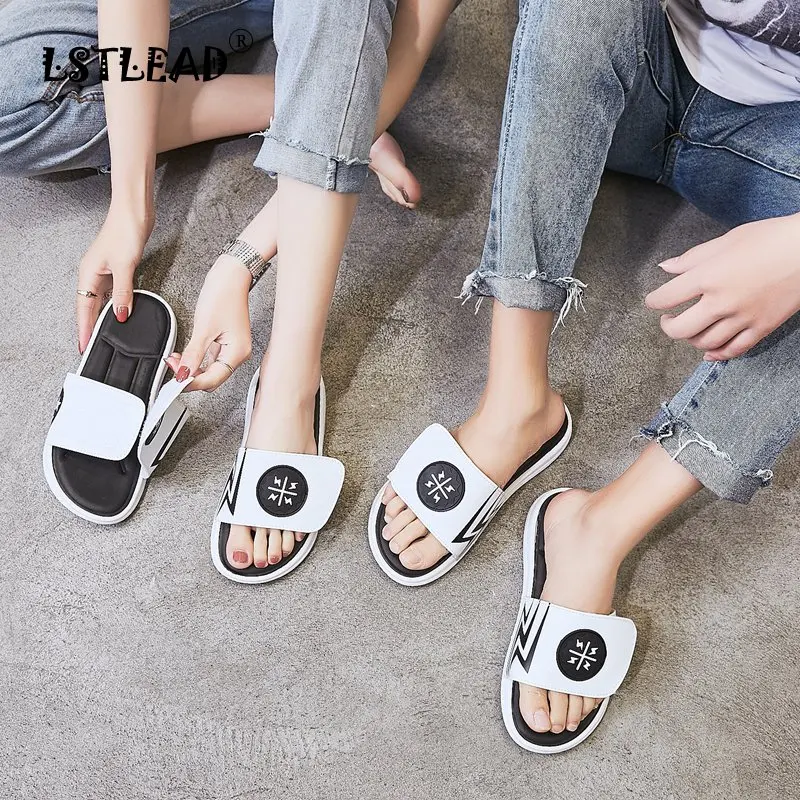 

Men Sandals Summer Flip Flops Slippers Men Outdoor Beach Casual Shoes Classic Men's Sandals Summer Soft Sandals 35-46