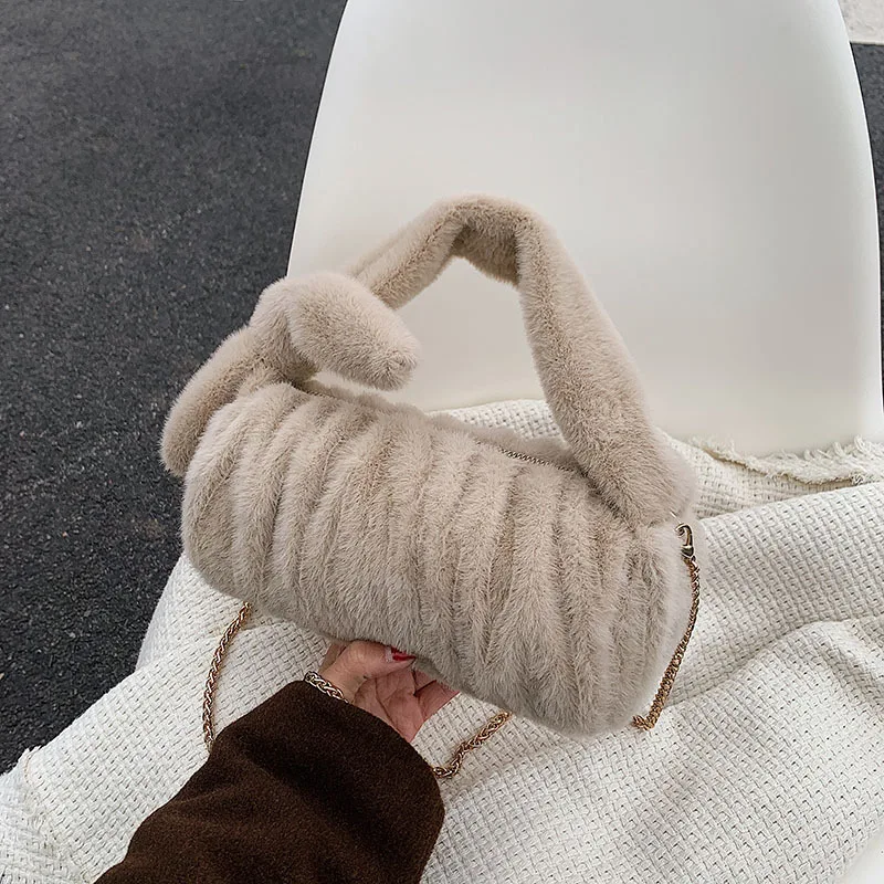 

Женские сумки через плечо, женские сумки на плечо для женщин, новинка 2021, женская сумка, простая модная плюшевая зимняя новая мягкая теплая п...