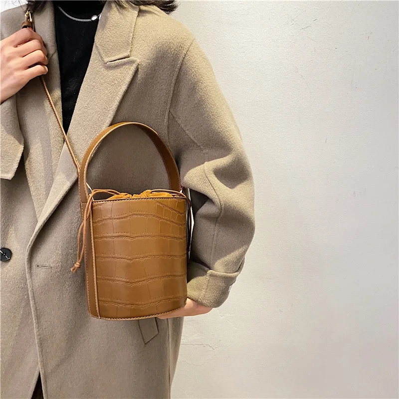 

2021 PU leather clamshell V Mini Shoulder Bag Female Three Layers Circle Luxury Handbags Crossbody bags for women Designer