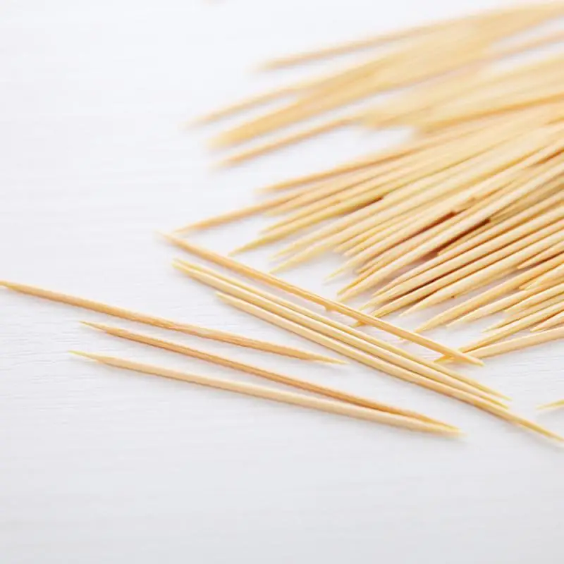 

200Pcs/Bag Disposable Wooden Toothpick Disposable Double Sharp Natural Bamboo Toothpick For Home Restaurant Hotel Product Tool
