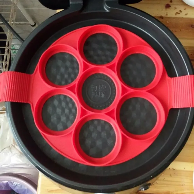 Антипригарная форма для яиц и блинчиков силиконовая в форме кольца сковороды