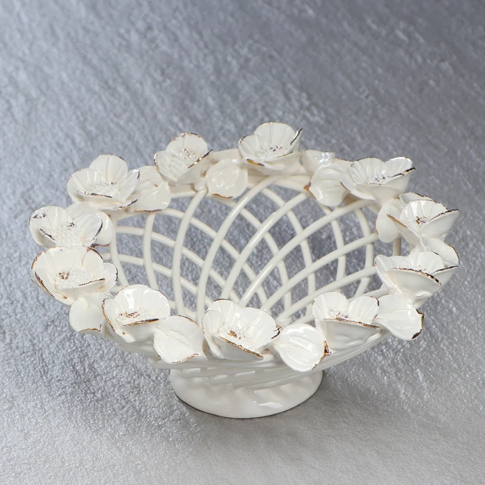 Конфетница &quotМартинка&quot белая лепка | Дом и сад