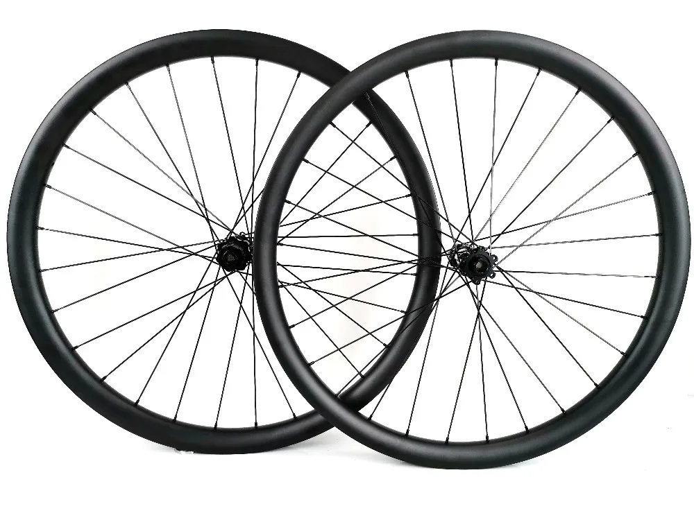 Preise Freies Verschiffen 27,5 Er Tubeless Mountainbike Carbon Räder 40mm Breite 30mm Tiefe MTB DH Carbon Laufradsatz Mit UD Matte Finish