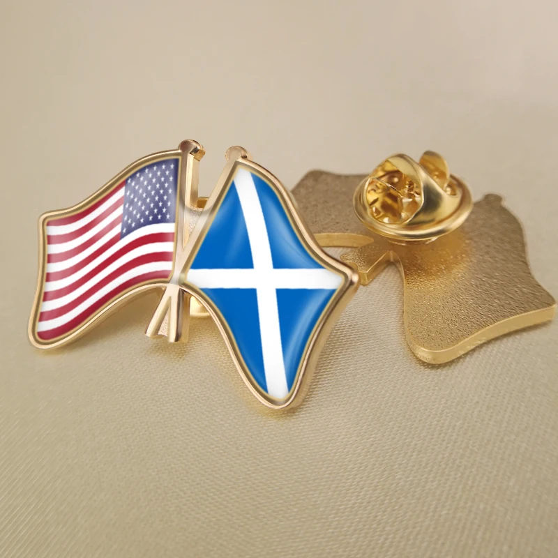 Соединенными Штатами и Шотландия перекрестные двойной флаг дружбы значков на