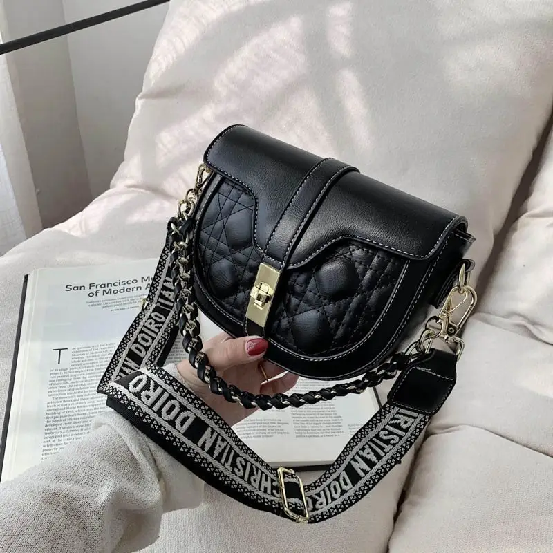 

Fashion Luxury Chain Purse and Handbag Women Brand Designers Party Shoulder Bag Girl Casual Travel Waist Bag Lady Cute Chest Bag