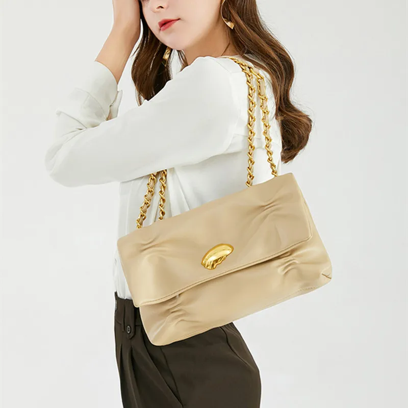 

Pleated Women Chain Messenger Bag 2022 New Designer Simple Shoulder Handbag Large Capacity Black Crossbody Bags For Ladies