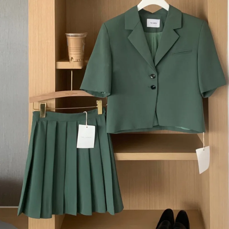 

2021 Summer New College Style 2 Piece Sets Womens Outfits Crop Top Suit Coat+ Pleated Mini Skirts Casual Office Lady Blazers Set
