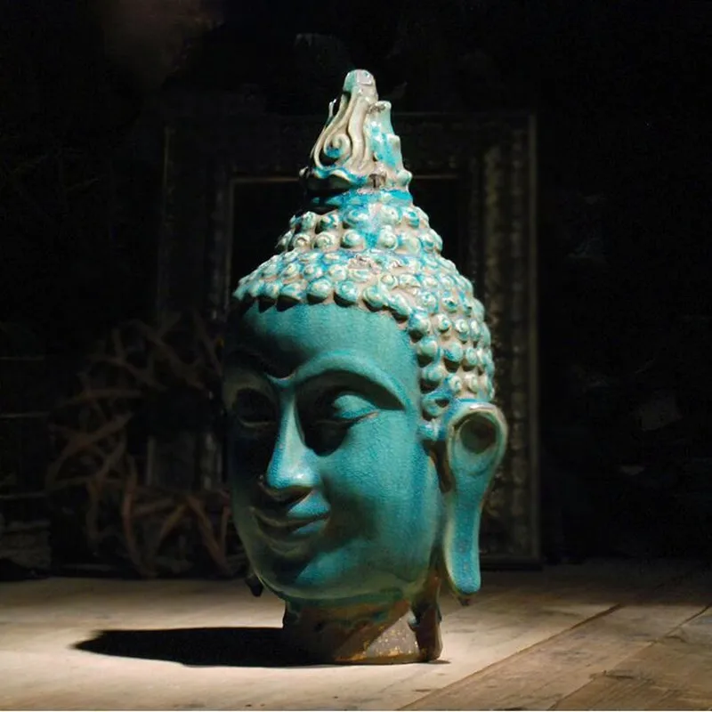 Керамическая статуэтка Будды в юго-восточном азиатском стиле буддистская