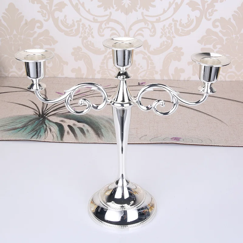 

Metal Gold/Bronze Plated Candle Holder Retro 3-Arms Candelabra For Wedding Prop Candlelight Dinner Hotel Home Decoration