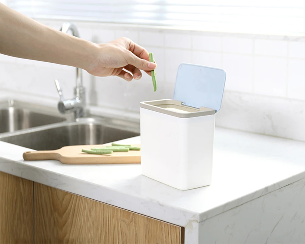 Home Waste Bin Small Trash can Mini Desktop ashcan litter Trash little Table Top Trash Box for desk Car trash bin With Lid