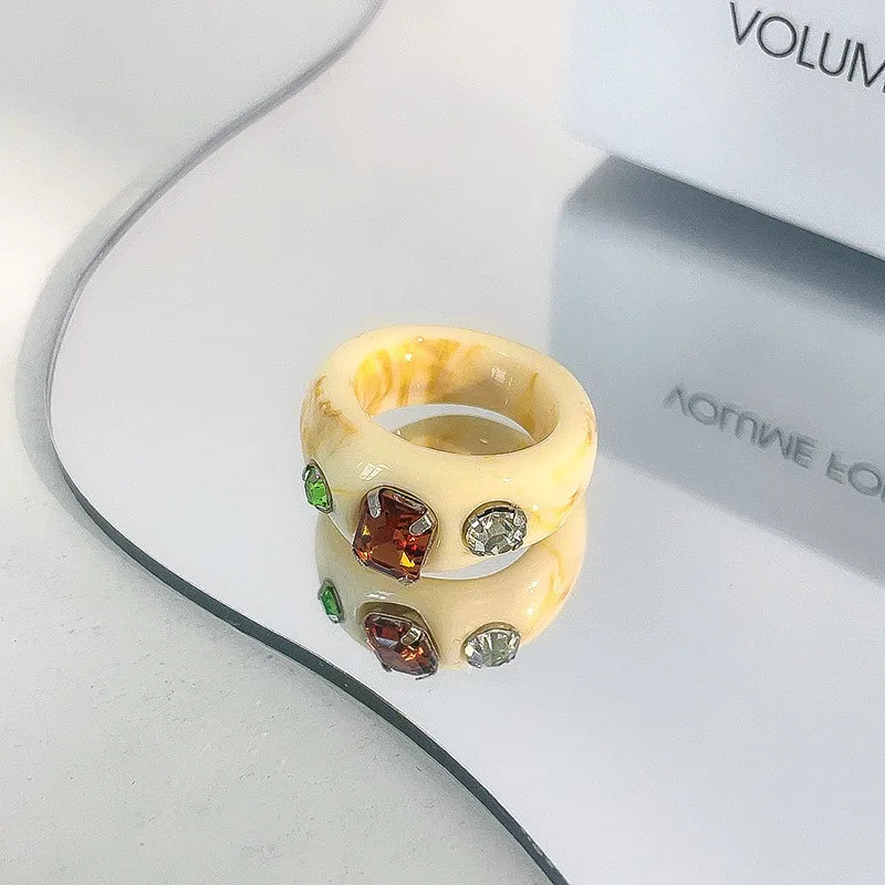 

Sansango 2021 New Trendy Korean Transparent Resin Acrylic Crystal Irregular Geometry Simple Rings for Women Girls Jewelry