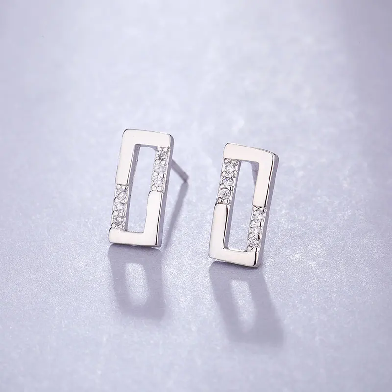 silver-square MAIKALE, очаровательные маленькие серьги-гвоздики, серьги в форме звезды/Креста/треугольника/руки, серьги в форме кубического циркония, жемчужные медные серьги для женщин, подарок для девушек - Окраска металла: silver-square