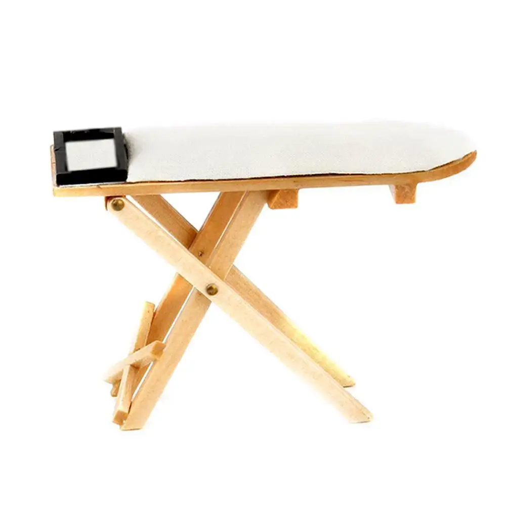 Миниатюрная деревянная гладильная доска для кукольного домика игрушка только