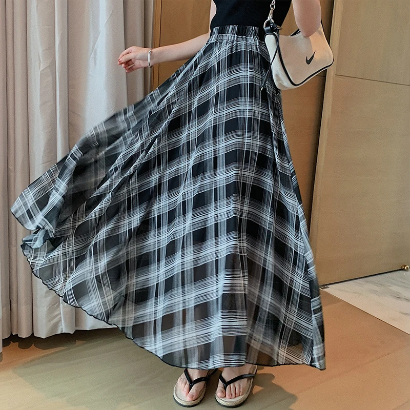 

Black/White Plaid A-line Maxi Long Chiffon Skirt for women korean style