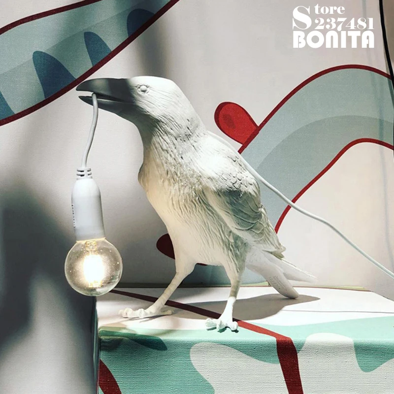 

Simulation bird handmade resin table lamp stand up / sit down black / white small bird desk lamp Nordic Retro table light