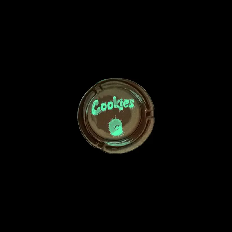 Светится в темноте стеклянная пепельница декоративный поднос для сигарет