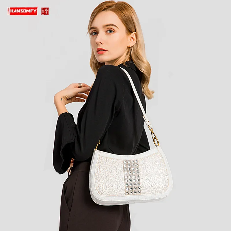 

Роскошная модная женская сумка со стразами, новинка 2021, женская сумка с кружевной пряжкой и замком, наплечная нишевая сумка для подмышек, ма...