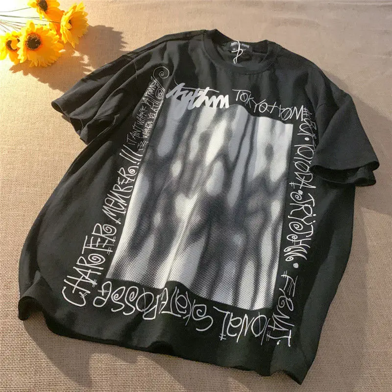 

Gothic Letter Graffiti Print T Shirts Brand Quality Cotton T Shirts Summer Streetwear O-neck Short Sleeve Woman Tops White Black