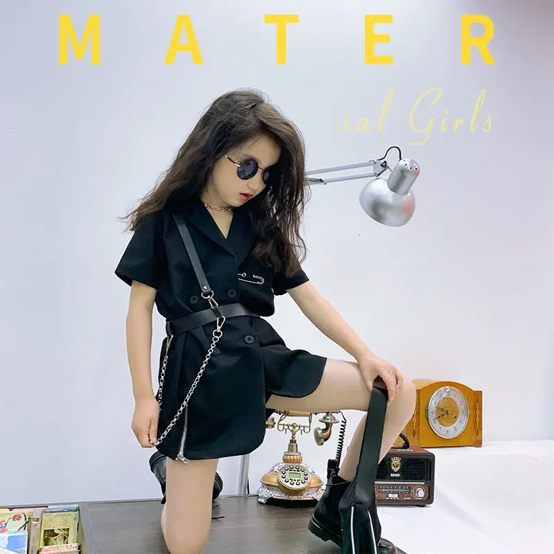 

Girls' suit dress 2020 summer new Hepburn style big children's dark retro overalls skirt with belt