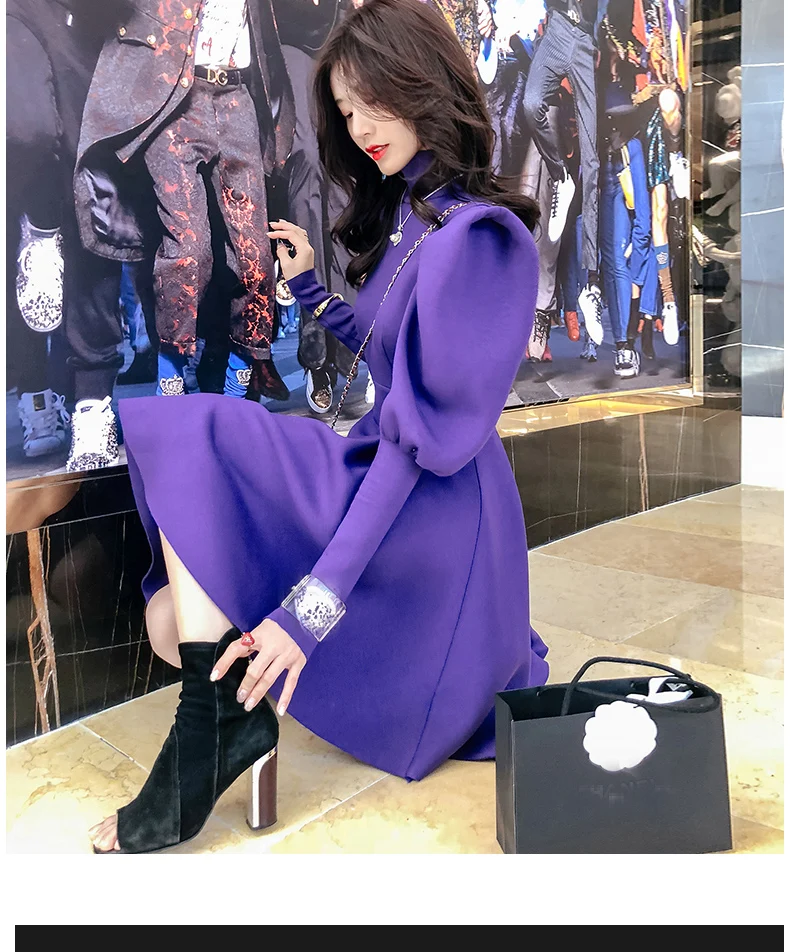 Женское Короткое платье-трапеция с пышными рукавами и высокой талией | Женская