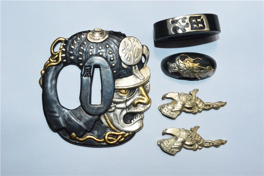 Набор высококачественных медных покрытий золотом и искусственными камнями