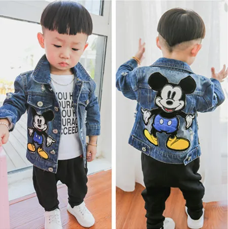 Детская джинсовая куртка осенняя модная верхняя одежда с нашивками для