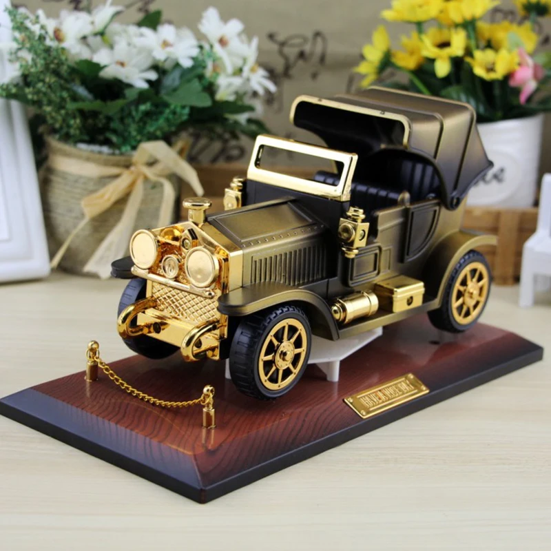 

Retro Car Model Music Box Classic Vintage Car Clockwork Music Ornaments Nordic Home Decoration Living Room Decorations