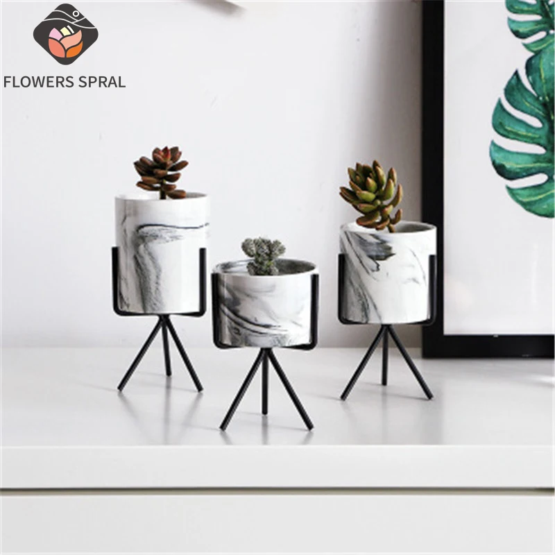 

Скандинавский позолоченный цветочный горшок, ваза из кованого железа, простой железная рамка, цветочный горшок для суккулентов, мраморный ...