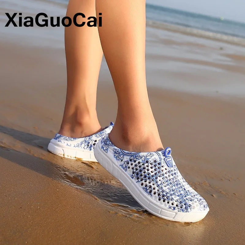 Summer Women Slippers Clogs Breathable Home Slippers Female Beach Sandals Waterproof Anti-Slip Flip Flops For Women Mules New