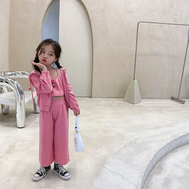 

2021 spring new children's wear one hair generation girl's printing sling + cardigan + wide leg pants 3-piece suit 2-81